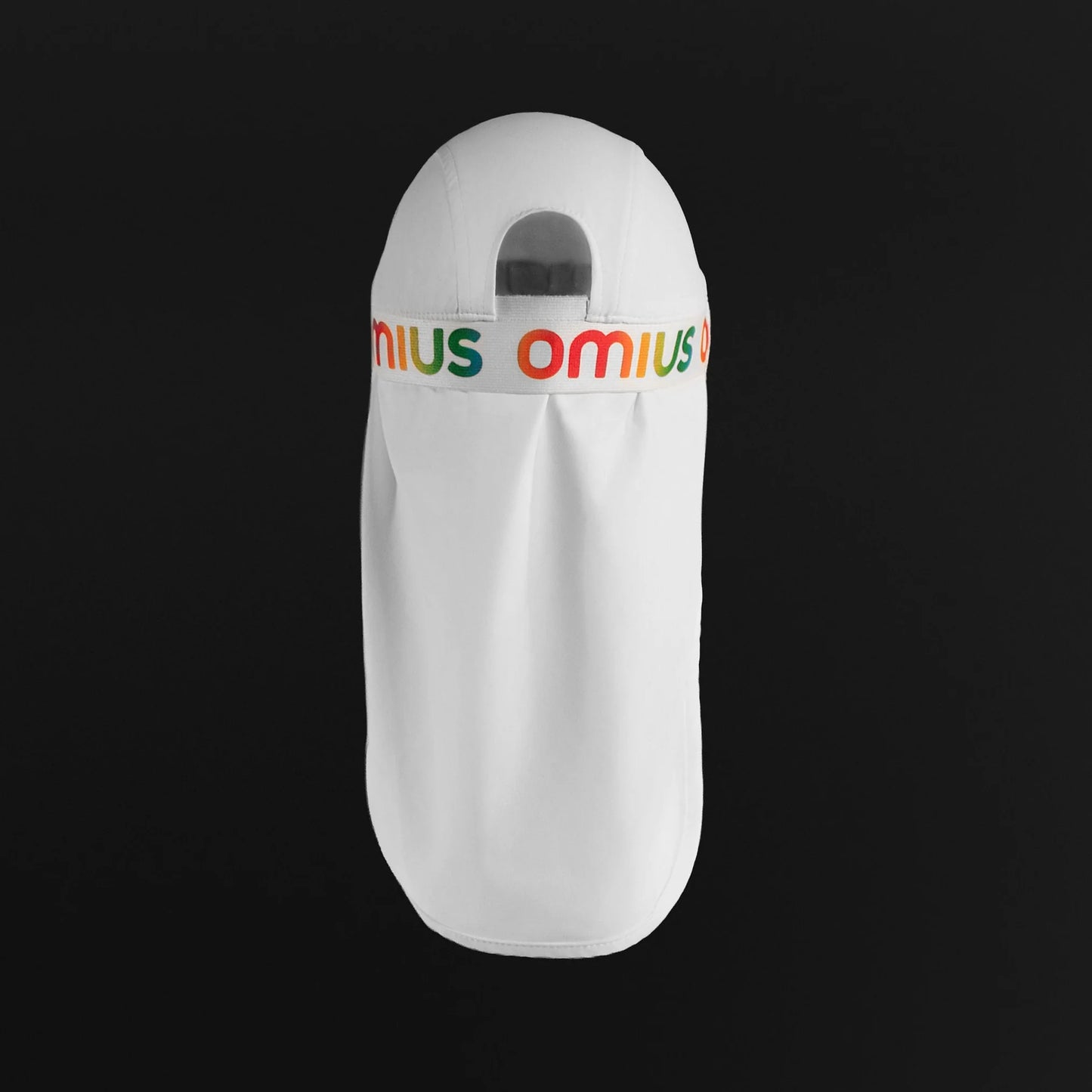 GORRA BLANCA CON CAPA